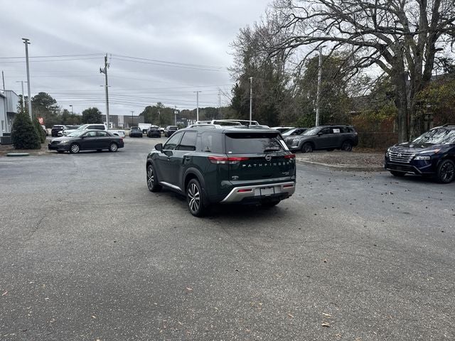2024 Nissan Pathfinder Platinum