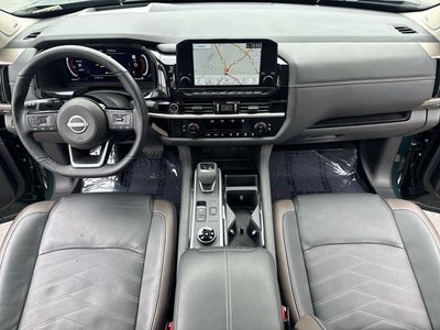 2024 Nissan Pathfinder Platinum