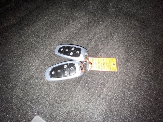 2023 Hyundai Santa Cruz SEL Premium