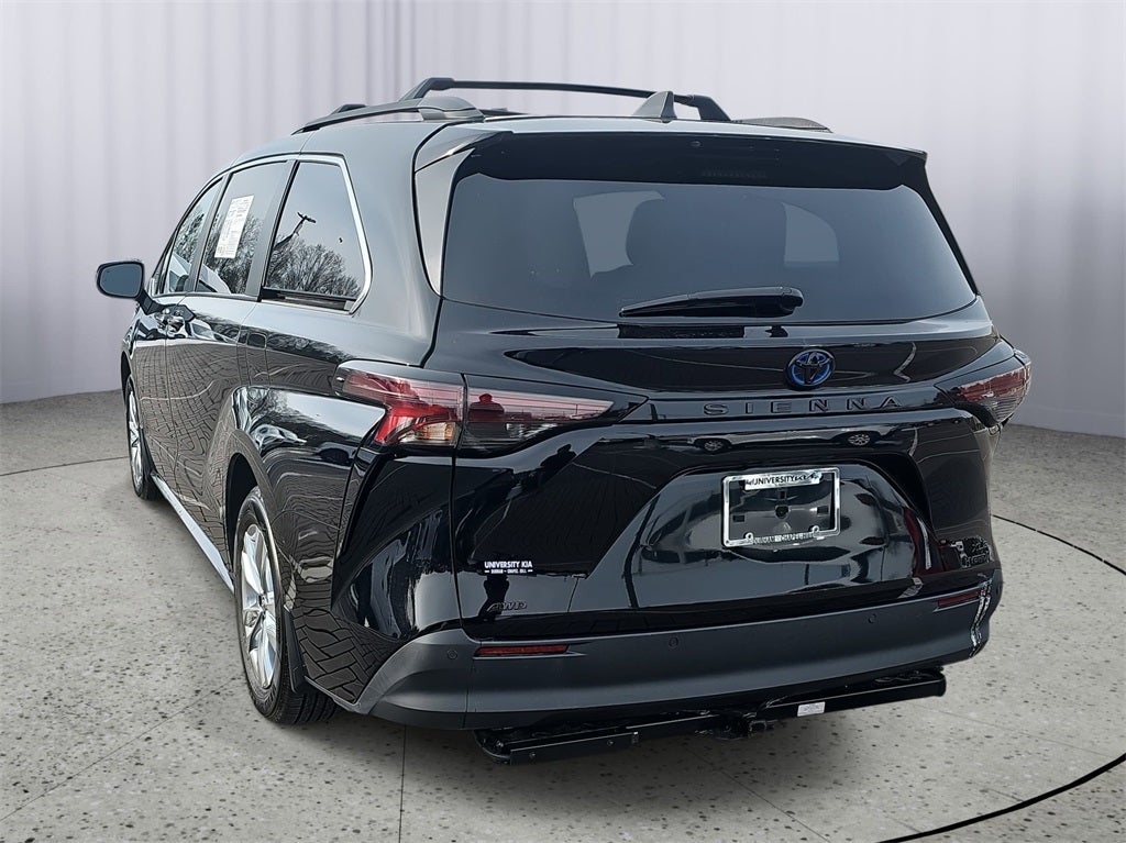 2023 Toyota Sienna Woodland Edition 7 Passenger