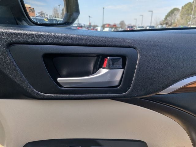 2019 Toyota Highlander Limited Platinum