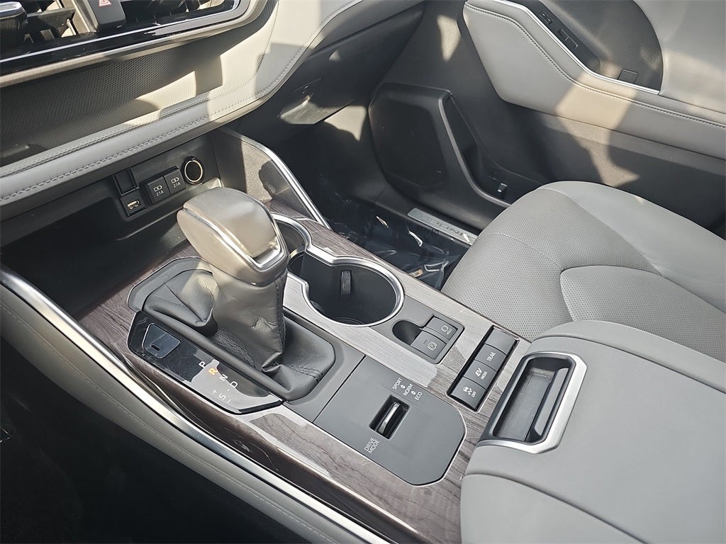 2020 Toyota Highlander Hybrid Limited