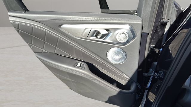 2023 BMW XM Base