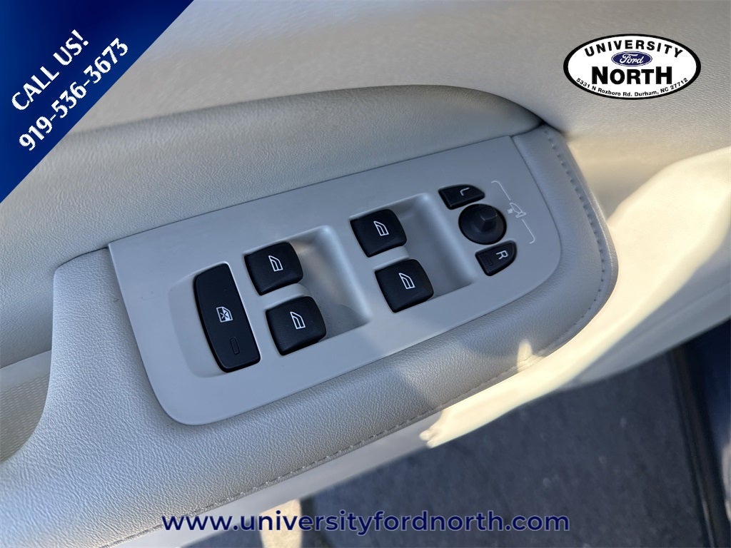 2024 Volvo S60 B5 Core Dark Theme