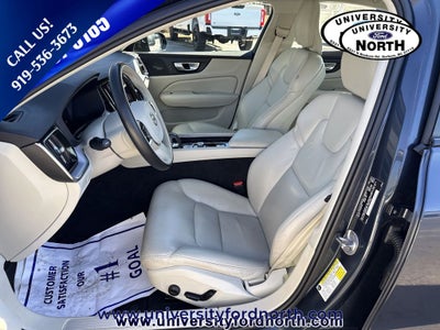 2024 Volvo S60 B5 Core Dark Theme