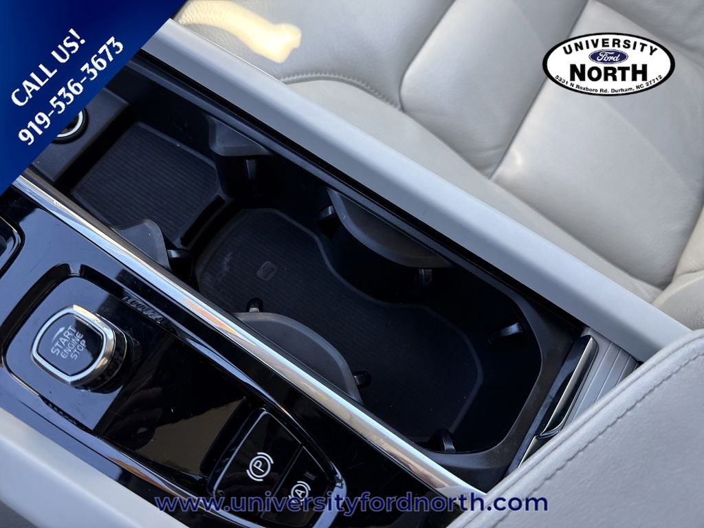 2024 Volvo S60 B5 Core Dark Theme