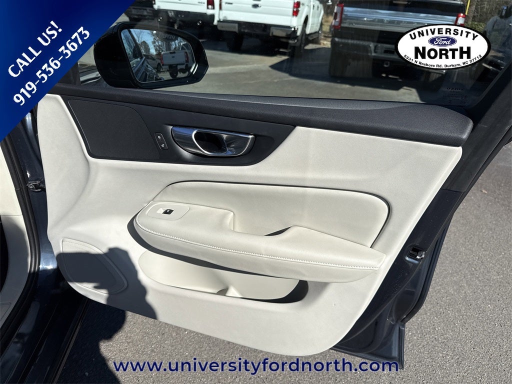 2024 Volvo S60 B5 Core Dark Theme