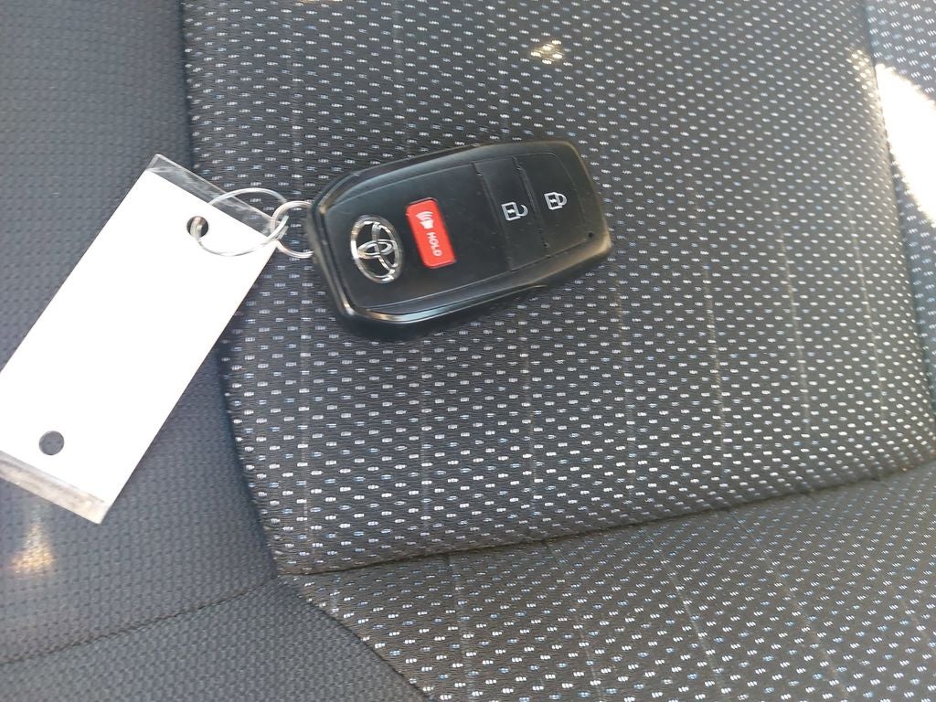 2023 Toyota Corolla Cross Hybrid SE