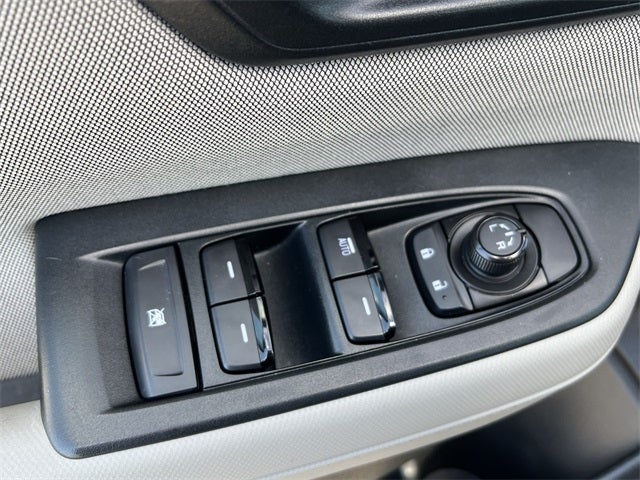 2025 Subaru Forester Base