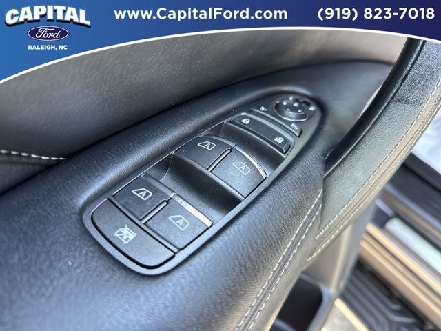 2024 INFINITI QX80 LUXE