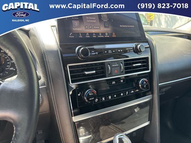 2024 INFINITI QX80 LUXE