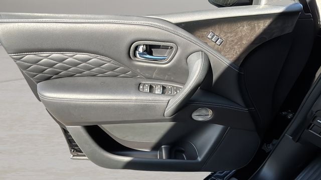 2023 INFINITI QX80 Sensory