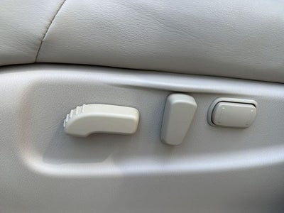 2017 INFINITI QX80 DELUXE