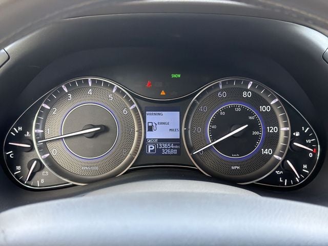 2017 INFINITI QX80 DELUXE