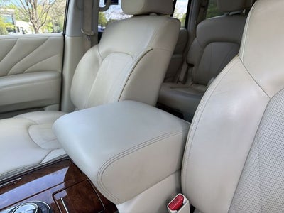 2017 INFINITI QX80 DELUXE