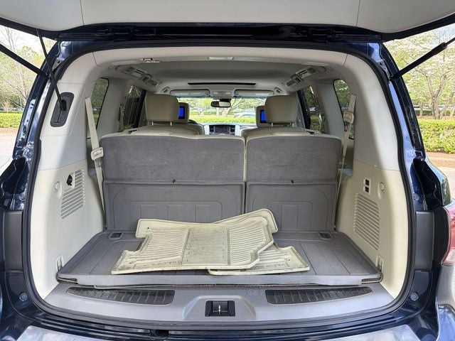 2017 INFINITI QX80 DELUXE