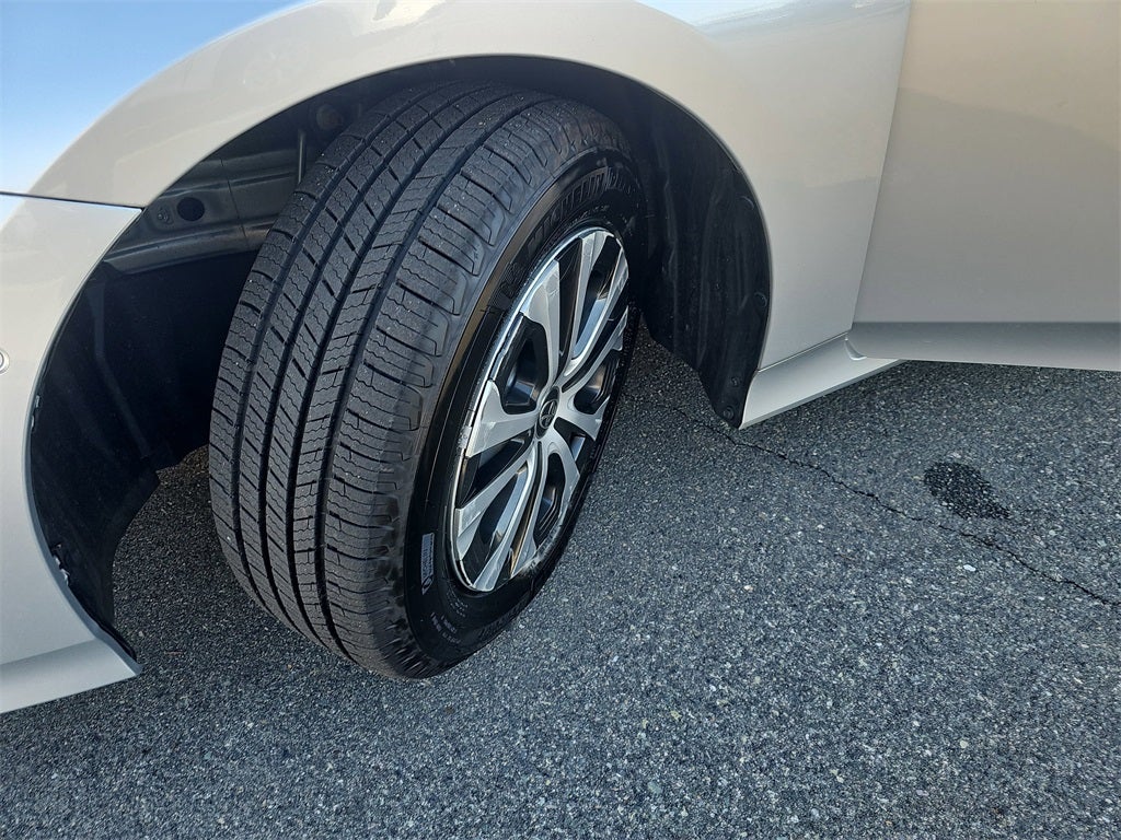 2022 Toyota Prius LE AWD-e