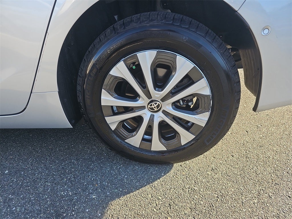 2022 Toyota Prius LE AWD-e