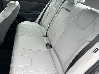 2025 Hyundai Elantra Hybrid Limited