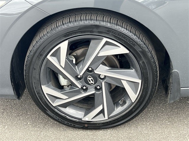 2025 Hyundai Elantra Hybrid Limited