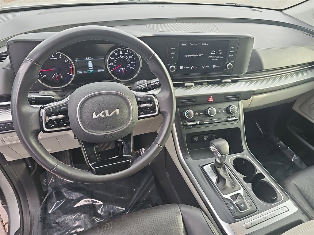 2023 Kia Carnival LX