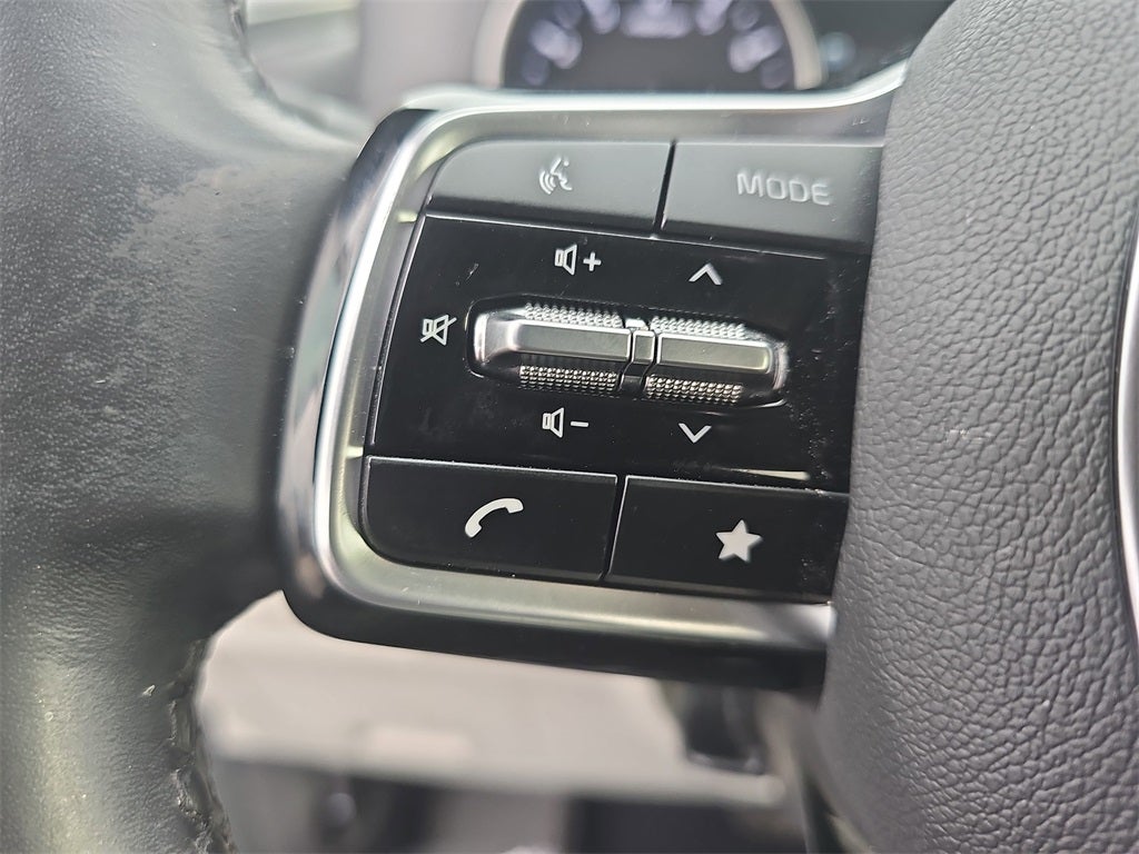 2023 Kia Carnival LX