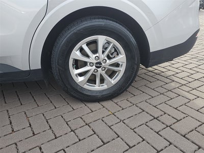 2023 Kia Carnival LX