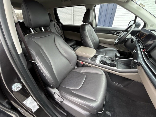 2025 Kia Carnival LXS