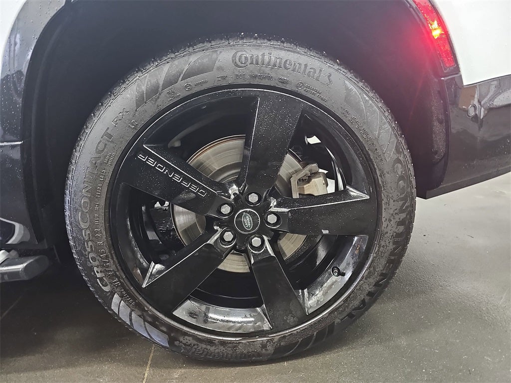 2023 Land Rover Defender 130 X-Dynamic SE