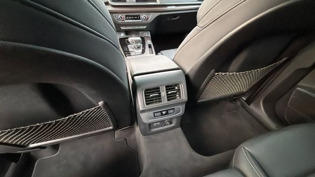 2024 Audi Q5 45 S line Premium quattro