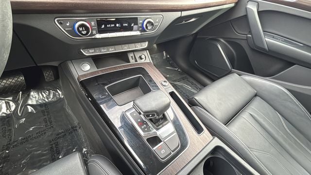 2024 Audi Q5 45 S line Premium quattro