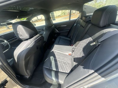 2024 BMW 5 Series 530i