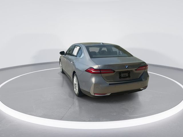 2024 BMW 5 Series 530i