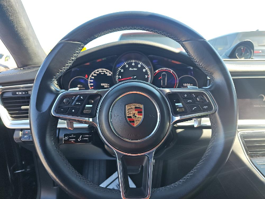 2017 Porsche Panamera Turbo