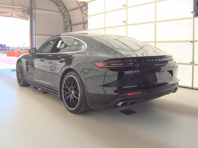 2017 Porsche Panamera Turbo