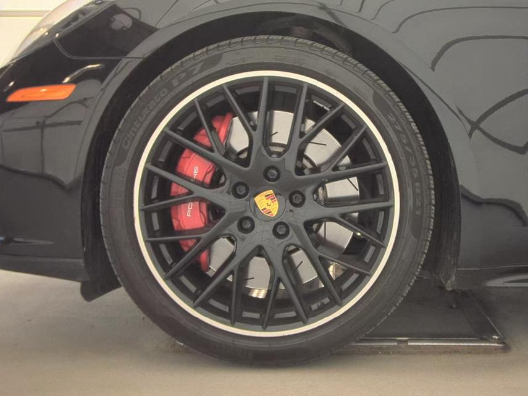 2017 Porsche Panamera Turbo