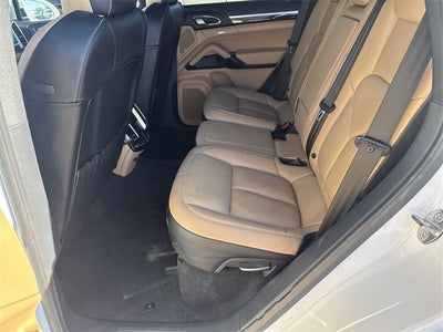 2016 Porsche Cayenne Base