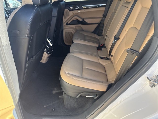 2016 Porsche Cayenne Base