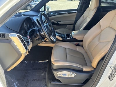 2016 Porsche Cayenne Base