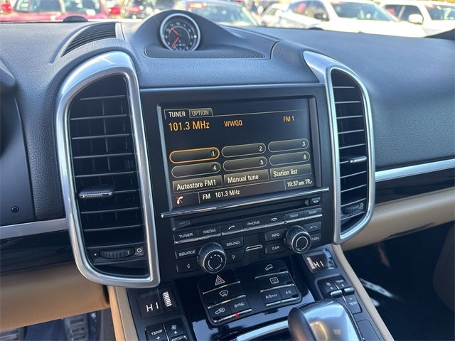 2016 Porsche Cayenne Base