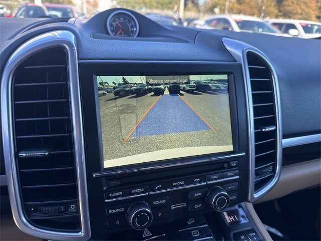 2016 Porsche Cayenne Base