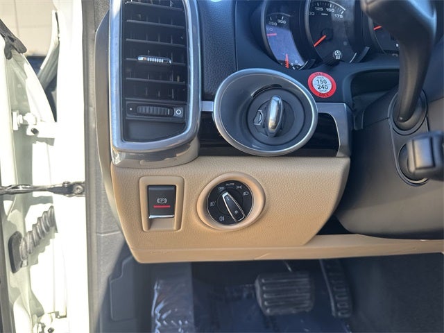 2016 Porsche Cayenne Base
