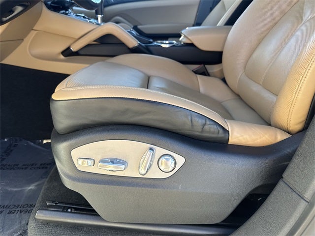 2016 Porsche Cayenne Base