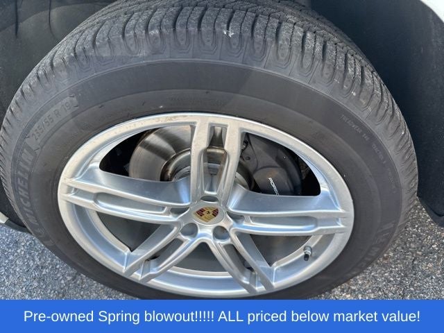 2019 Porsche Macan SUV