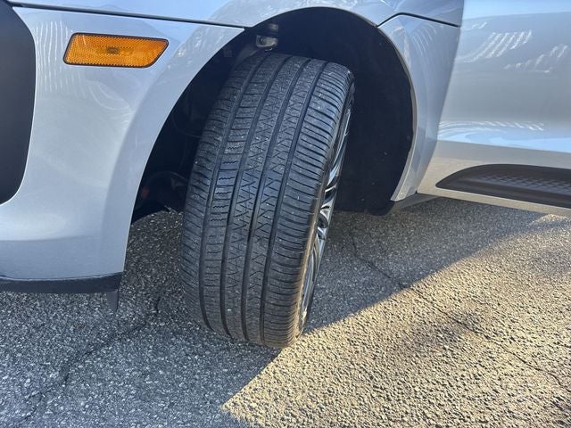 2022 Porsche Macan Base