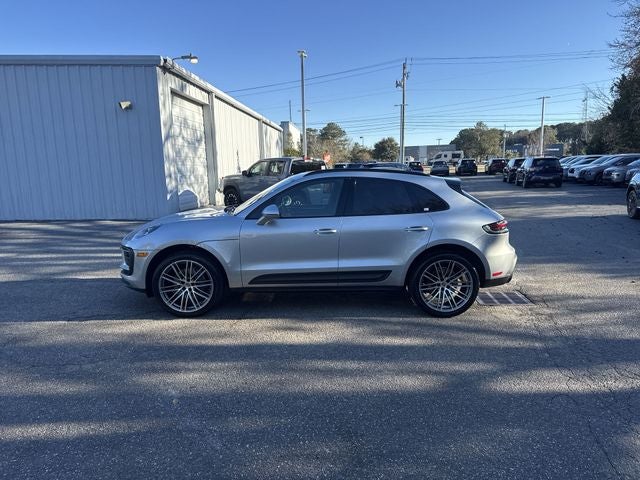 2022 Porsche Macan Base