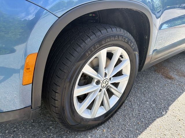 2017 Volkswagen Tiguan Limited 2.0T