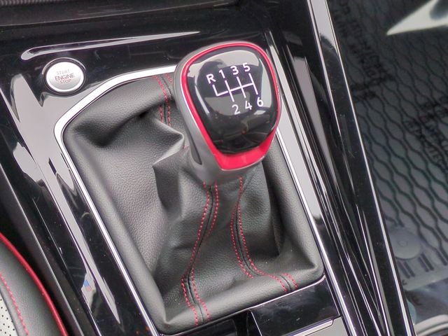 2024 Volkswagen Golf GTI SE