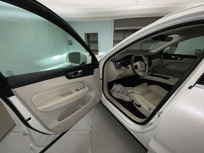 2021 Volvo XC60 T5 Inscription