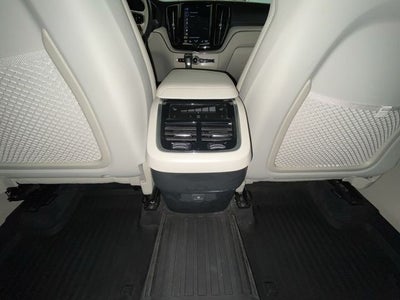 2021 Volvo XC60 T5 Inscription